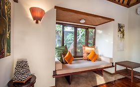 Villa Saffron Seminyak Bali